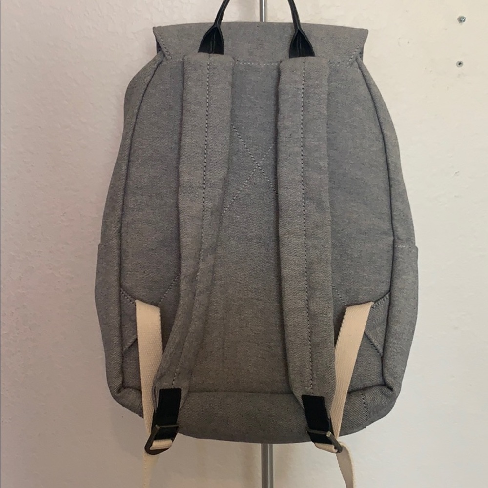 Gray Drawstring Backpack With Padded Laptop Sleeve - image 3